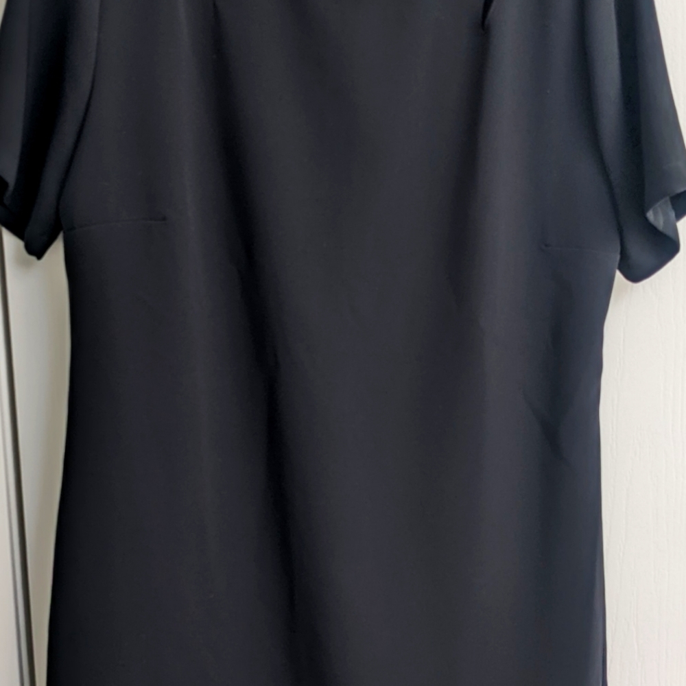 Laranor dress size 46 with shoulder slits